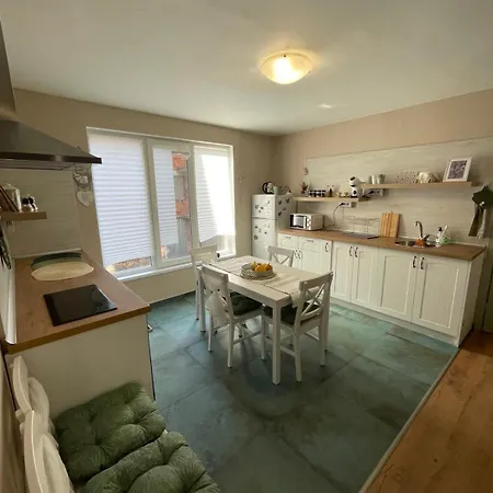 Nido Cozy 3br Kapana Center 플로브디프